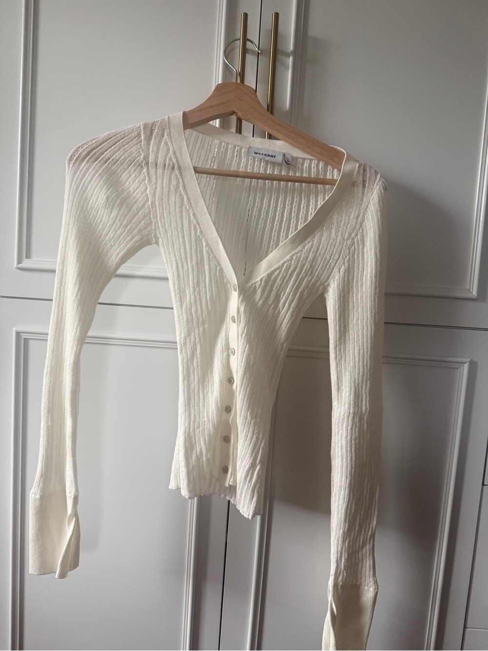 Weekday Cream Ribbed Button-Down V-Neck Top - Picture 2 of 4